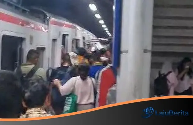 Malam Mencekam di Bekasi Timur: Tabrakan Hebat KA Argo Bromo Anggrek dan KRL Picu Gangguan Total
