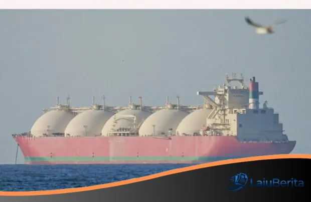Manuver Berisiko di Teluk: Mengapa Iran Mulai Memangkas Produksi Minyak di Tengah Kepungan Armada Amerika Serikat?