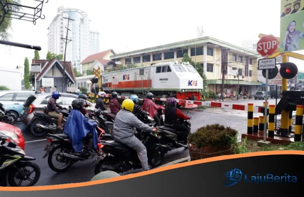 Membangun Budaya Keselamatan di Jalur Besi: Langkah Masif KAI Menata Ribuan Perlintasan Sebidang