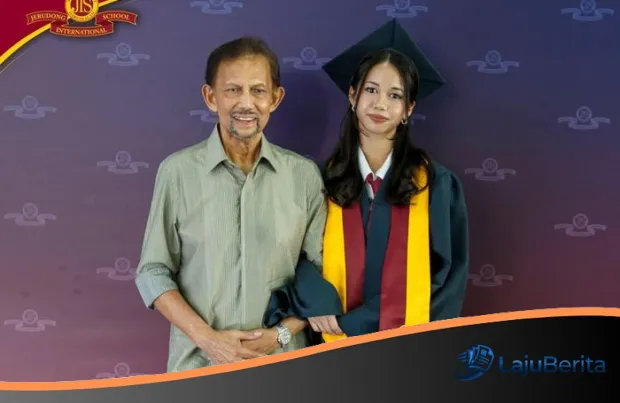 Momen Langka Sultan Brunei Tampil ‘Low Profile’ di Wisuda Putri Ameerah, Netizen: Kirain Rakyat Biasa