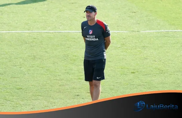 Simeone Angkat Topi untuk Barcelona, Namun Bangga Atletico Jadi ‘Mimpi Buruk’ Sang Juara Musim Ini