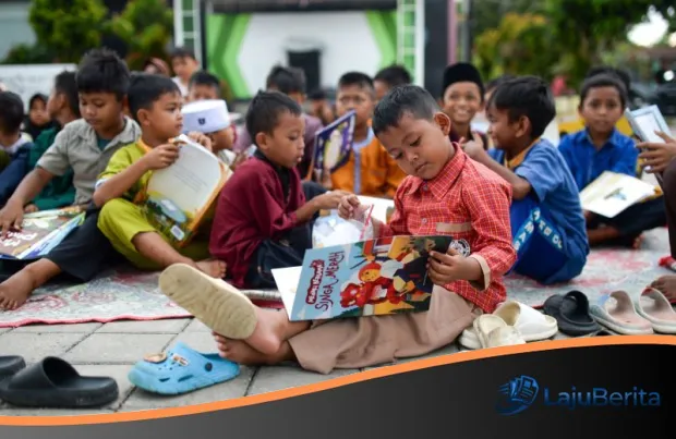 Menanamkan Benih Literasi: Strategi Jitu Membangun Budaya Membaca yang Menyenangkan di Tengah Keluarga