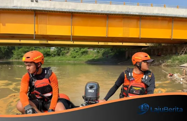 Tragedi di Tepian Kali Bekasi: Perjuangan Tim SAR Gabungan Mencari Pemancing yang Hilang Terseret Arus