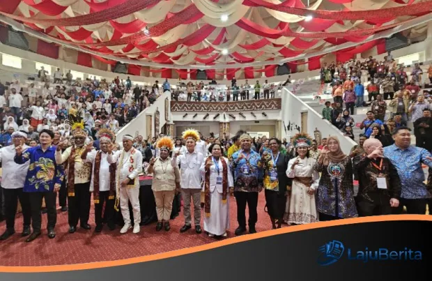 Masa Depan Bumi Cenderawasih: Wamendagri Ribka Haluk Tekankan Integrasi Kearifan Lokal dalam Pembangunan Papua