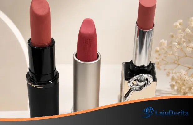 Adu Pesona 3 Bullet Lipstick untuk Efek Blurred Lips: Mengulas MAC, Timephoria, hingga 3CE