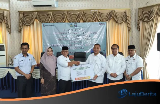 Sinergi Kemanusiaan di Pasaman Barat: Kemensos Salurkan Bantuan Atensi dan Siapkan Fondasi Sekolah Rakyat