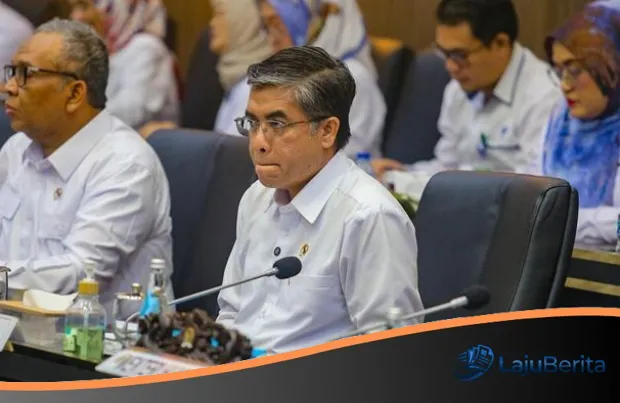 RUU PPRT Segera Disahkan: Menaker Yassierli Tegaskan Pekerja Rumah Tangga Kini Punya Hak Setara Buruh Formal